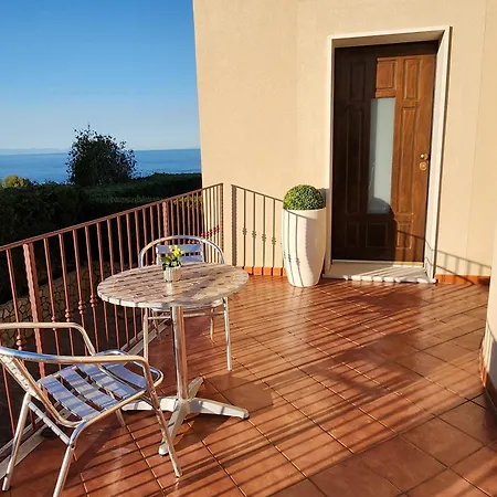 Guest Perla Marina 4*