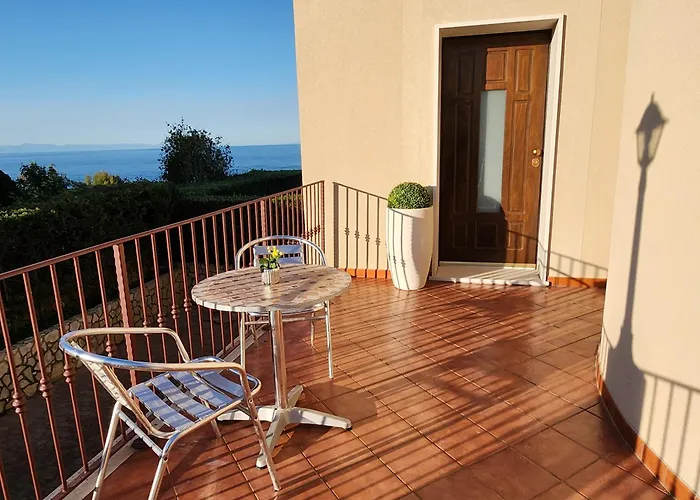 Guest Perla Marina 4*