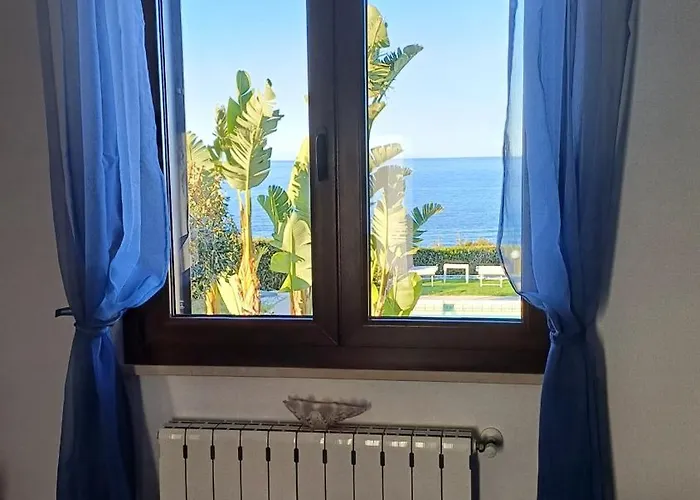 Guest Perla Marina Gasthuis 4*